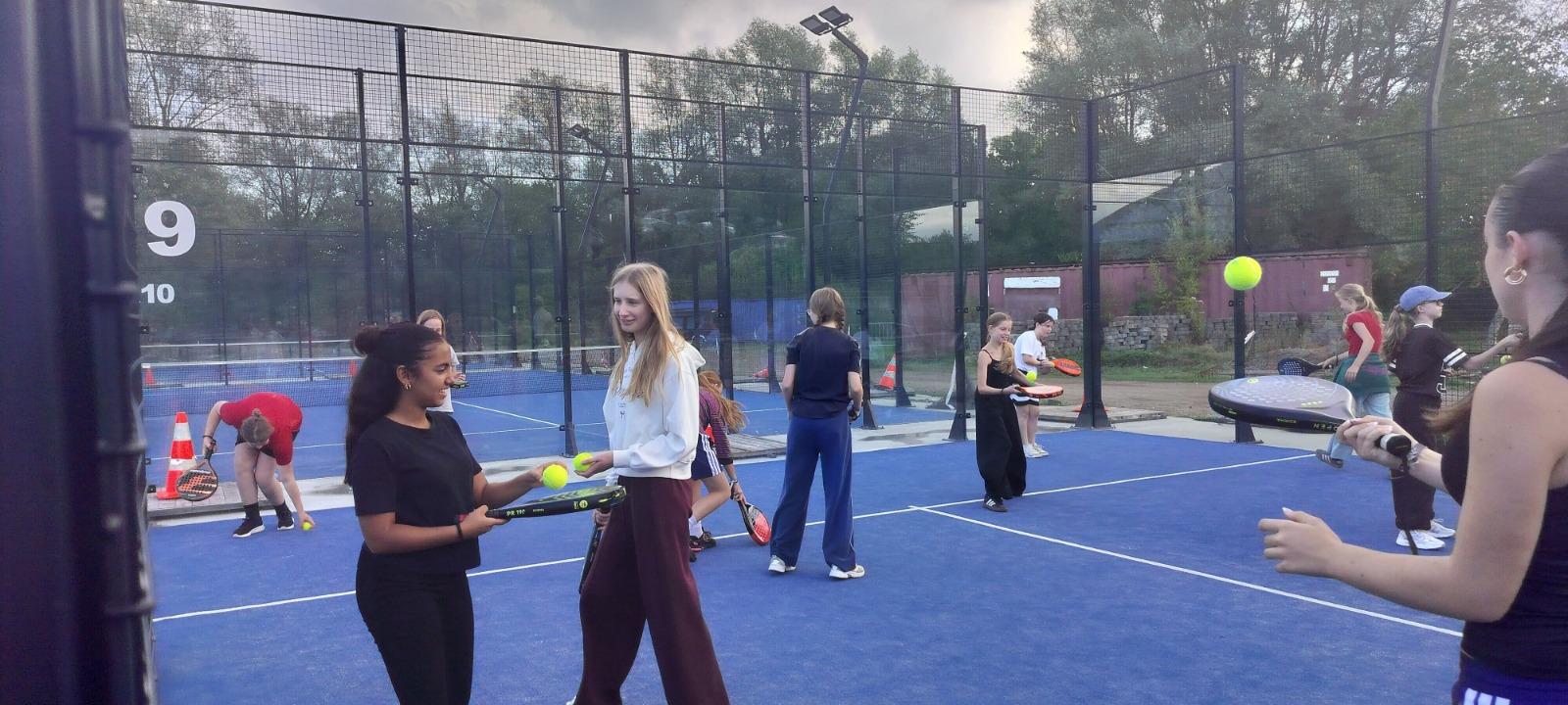 Afbeelding 17 van padel