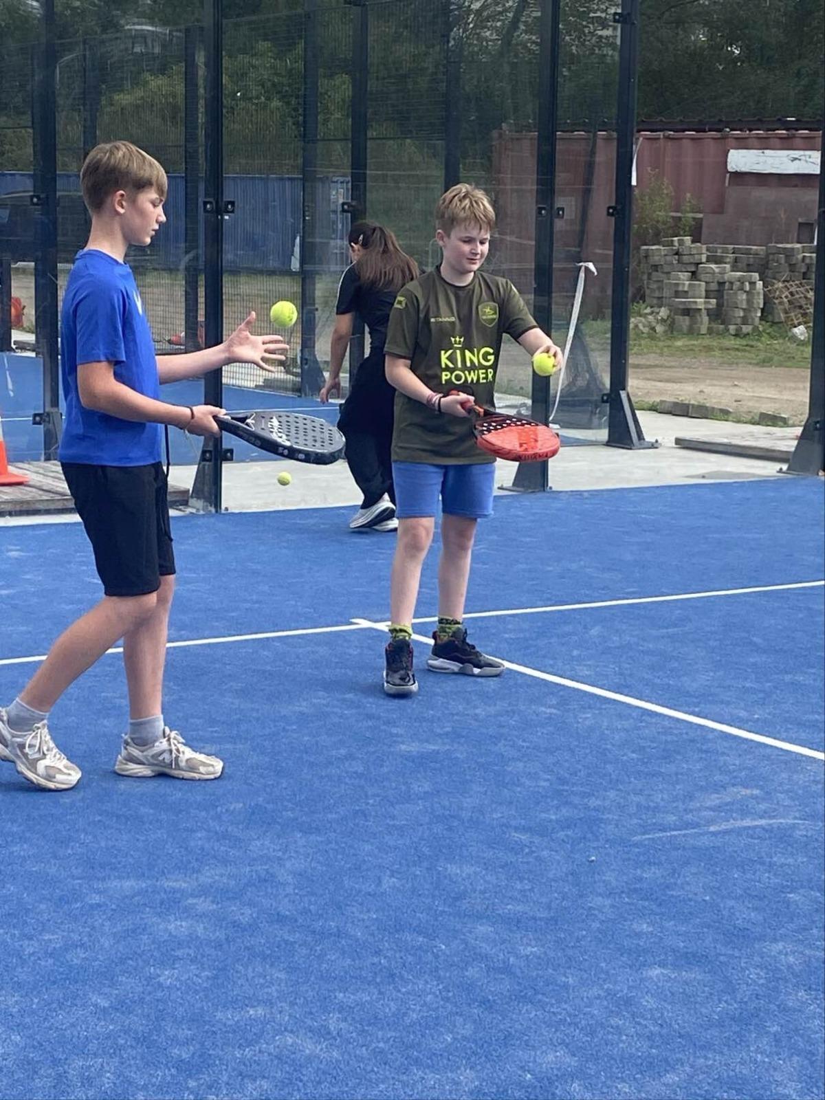 Afbeelding 23 van padel